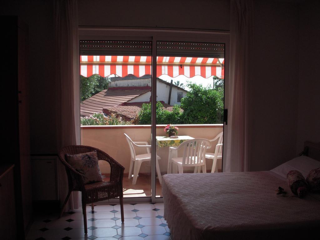 Residence Hotel Edy Imperia Exteriér fotografie