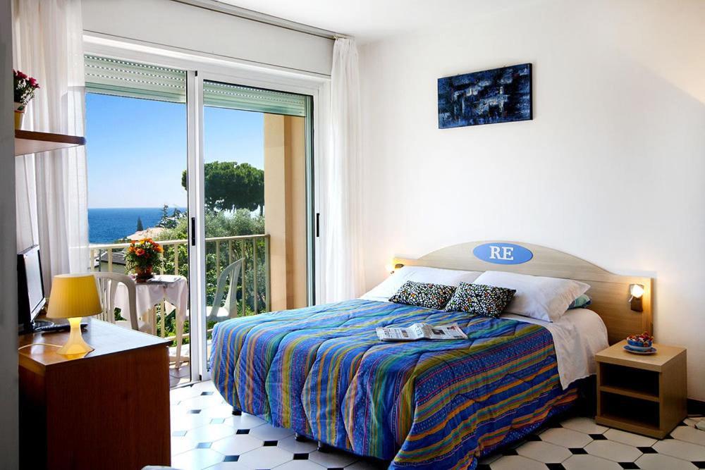 Residence Hotel Edy Imperia Exteriér fotografie