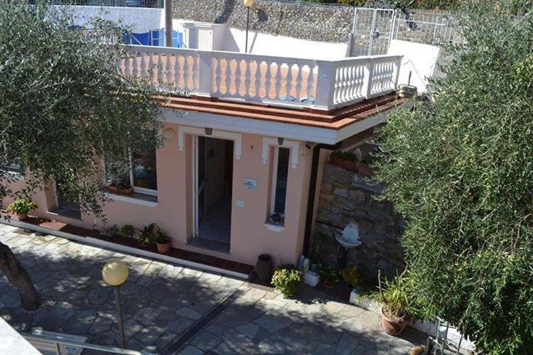 Residence Hotel Edy Imperia Exteriér fotografie