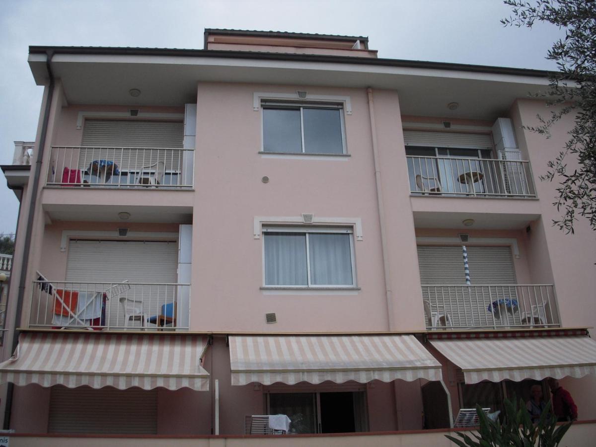 Residence Hotel Edy Imperia Exteriér fotografie